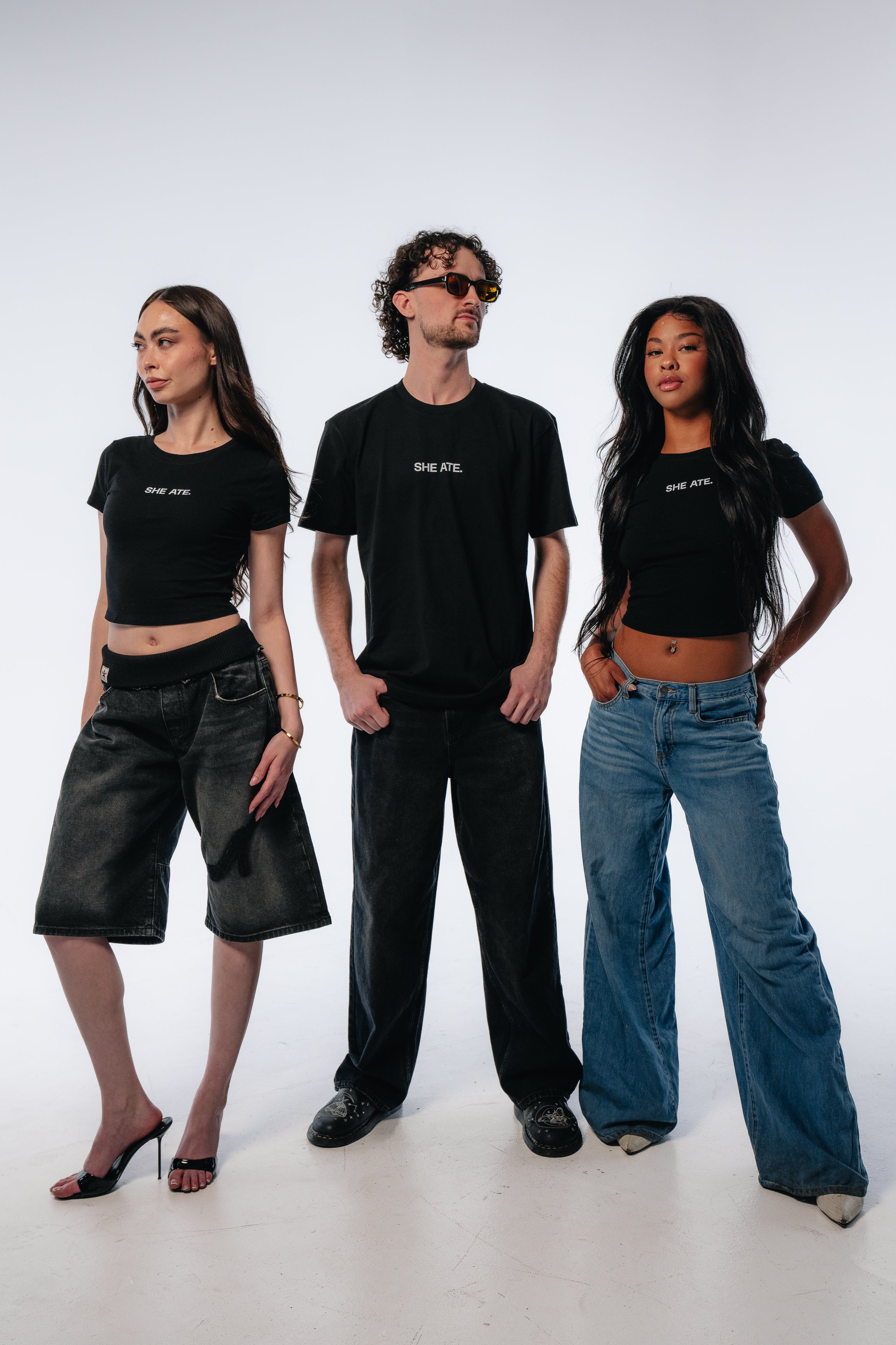 SHE ATE. - UNISEX HEAVY TEE